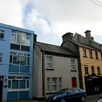 Daire Crescent Close