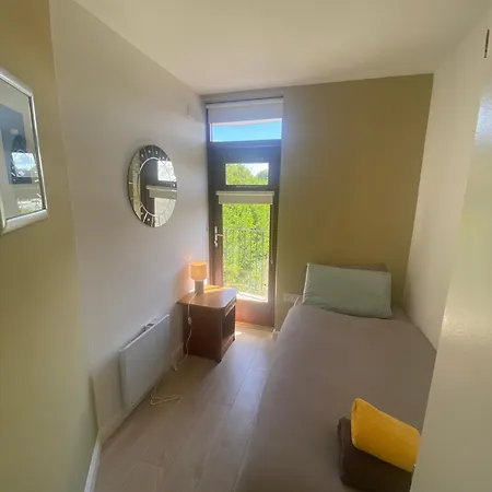 Crescent Close * Galway