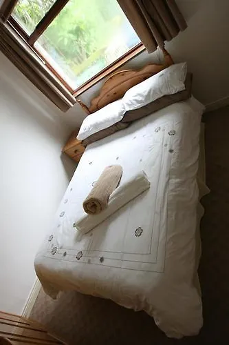 Crescent Close Daire *