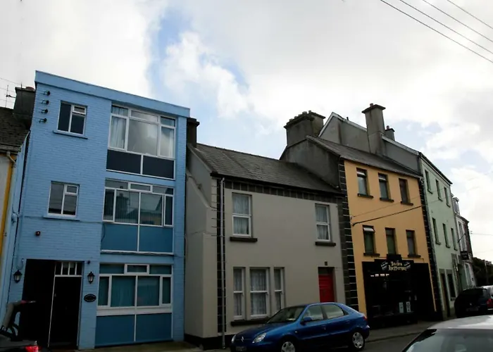 Daire Crescent Close