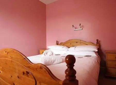 Crescent Close Apartman Galway